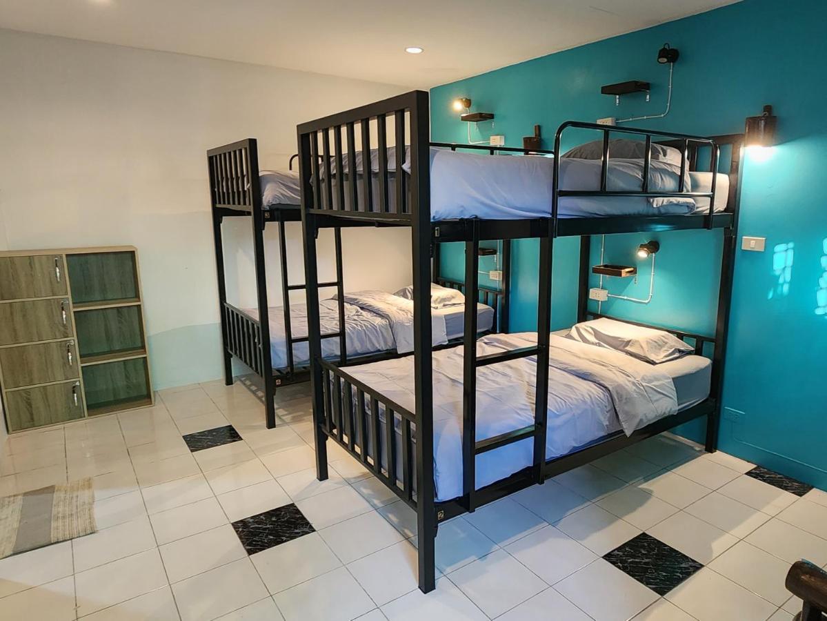 Blue Moon House - A Budget Hostel For Easy Travellers Чіангмай Екстер'єр фото