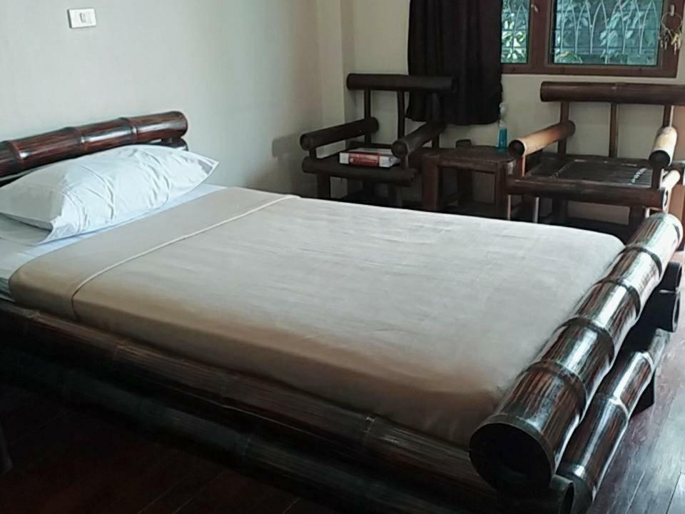 Blue Moon House - A Budget Hostel For Easy Travellers Чіангмай Екстер'єр фото